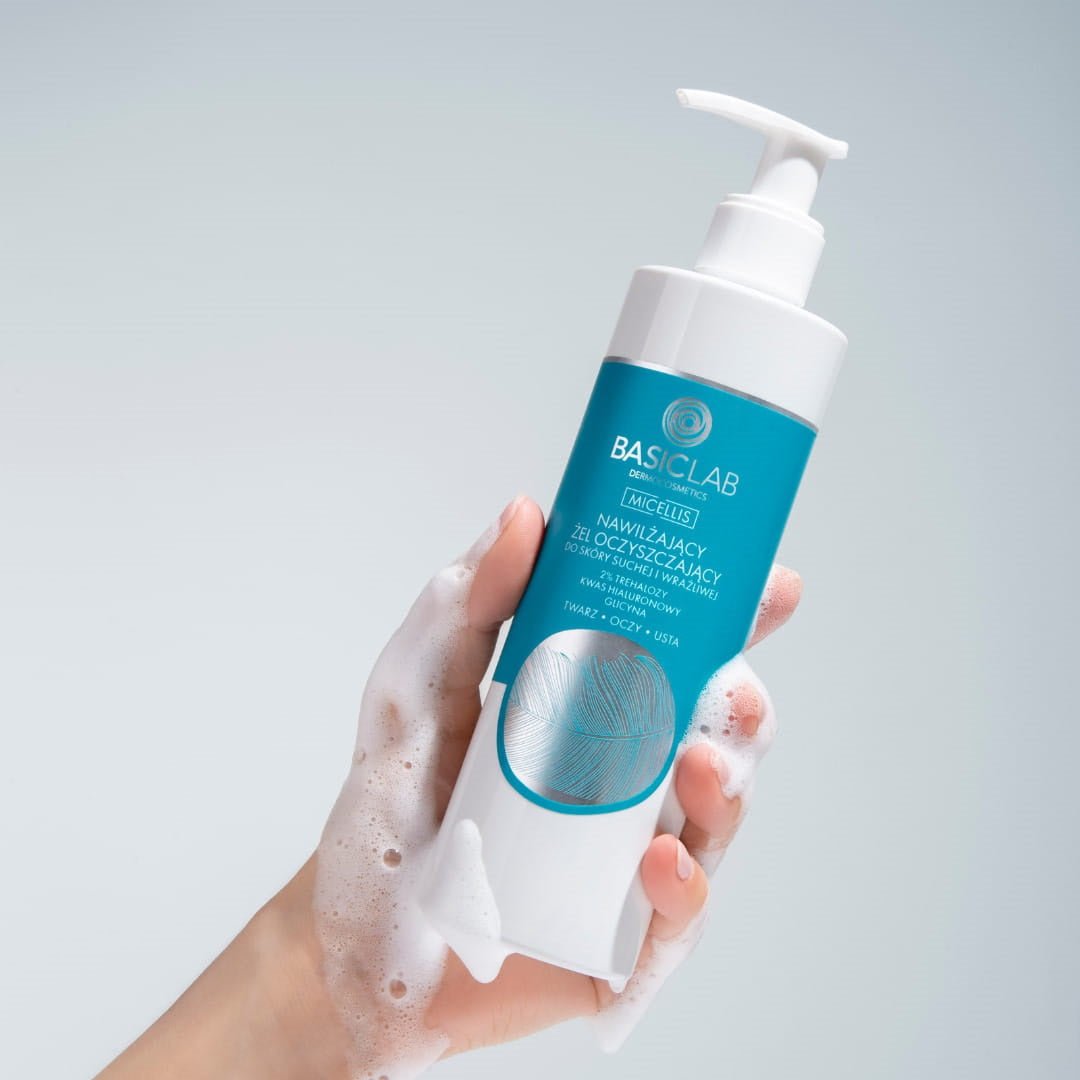 BasicLab Moisturizing cleansing gel for dry and sensitive skin 300ml - BasicLab - Vesa Beauty