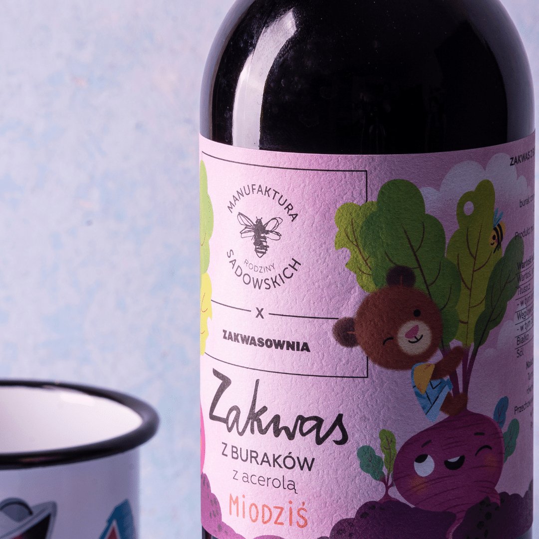 Sadowski Bee Gardens Beetroot kvass for kids with acerola - Honey bear 750ml - Pasieki Sadowskich - Vesa Beauty