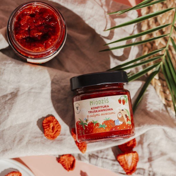 Sadowski Bee Gardens Strawberry jam with whole fruit - Honey bear 210g - Pasieki Sadowskich - Vesa Beauty